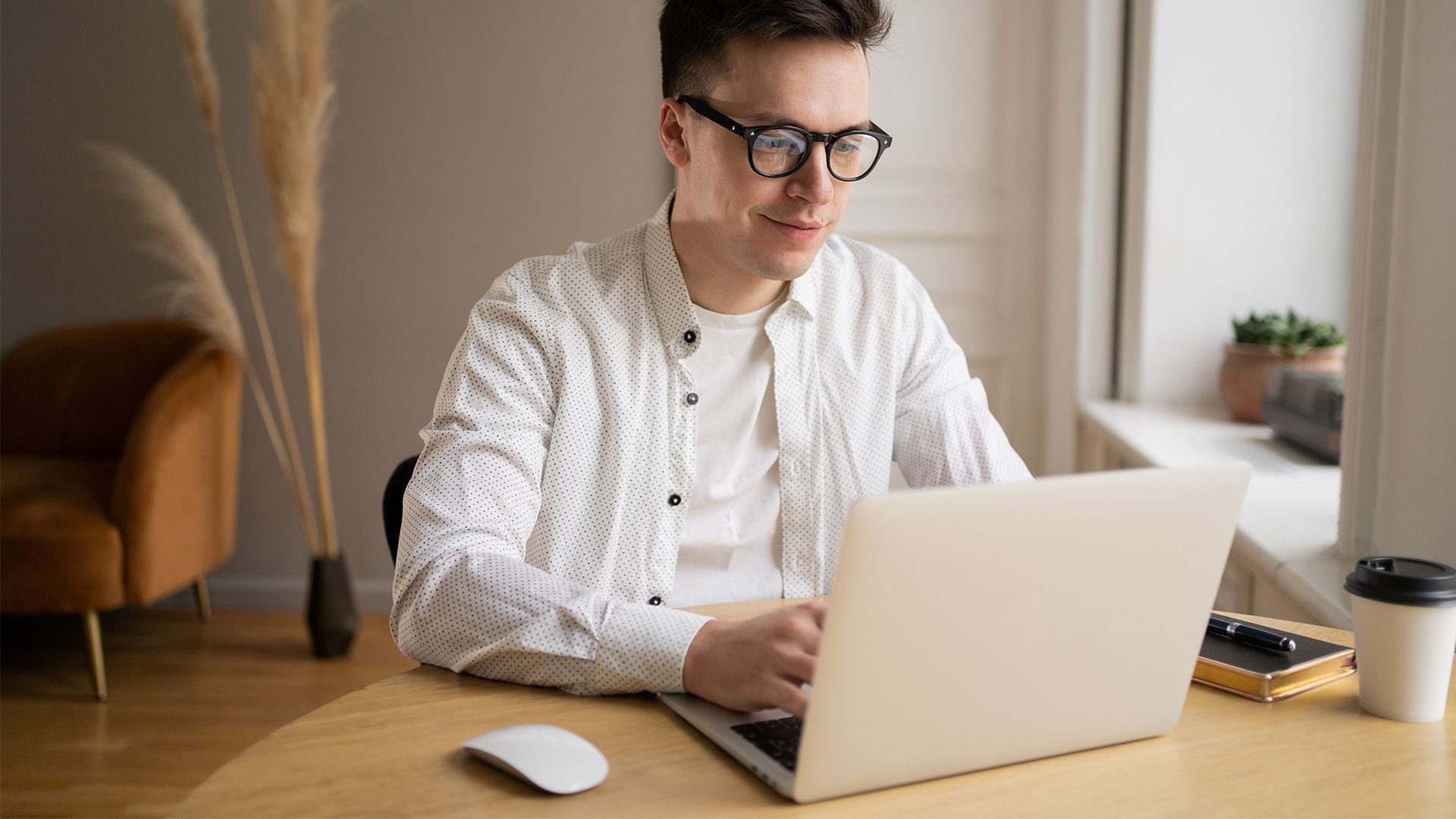 Creating Visually Engaging Email Campaigns