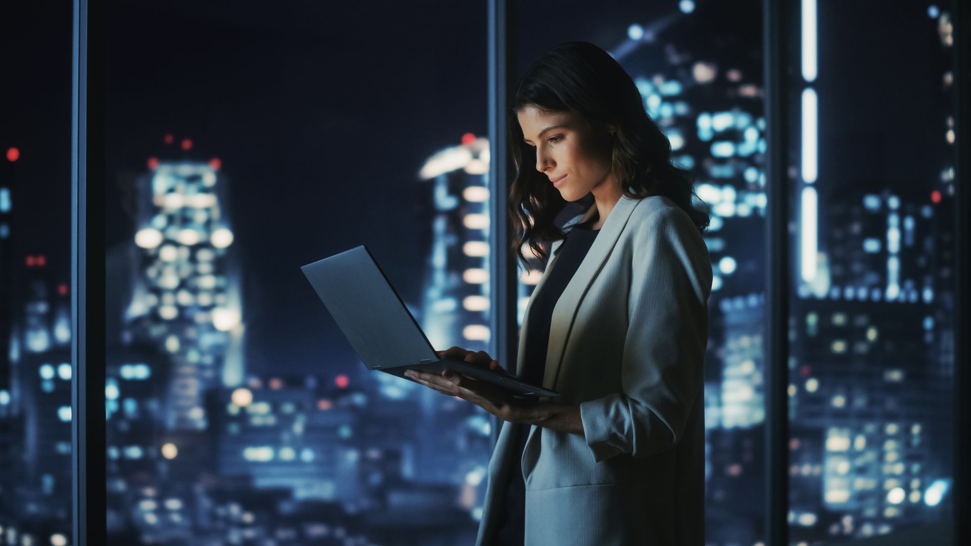 Improving Touchpoints of Furniture E-commerce Businesses