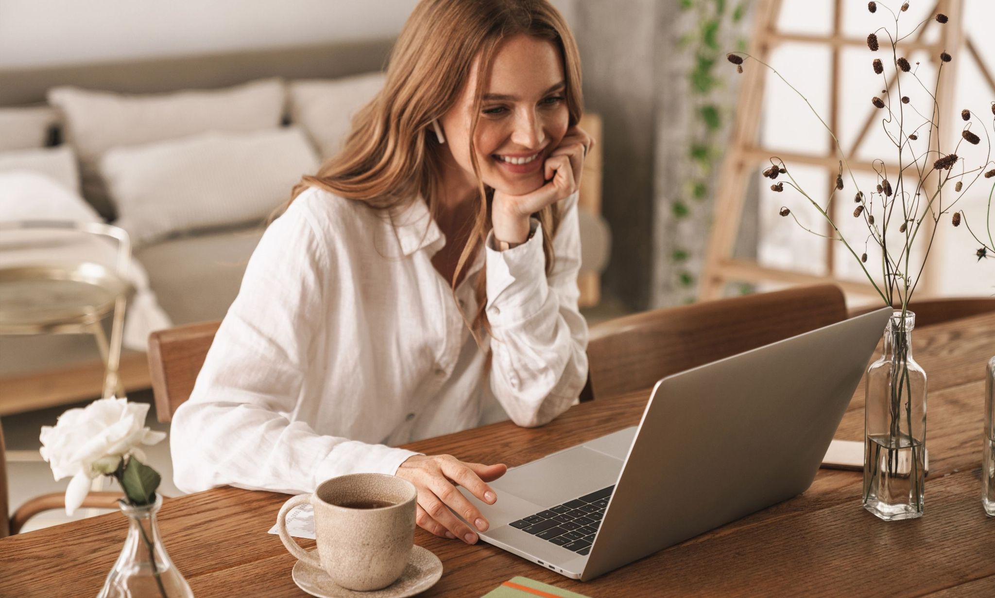 A PPC Specialist Optimizing Campaign