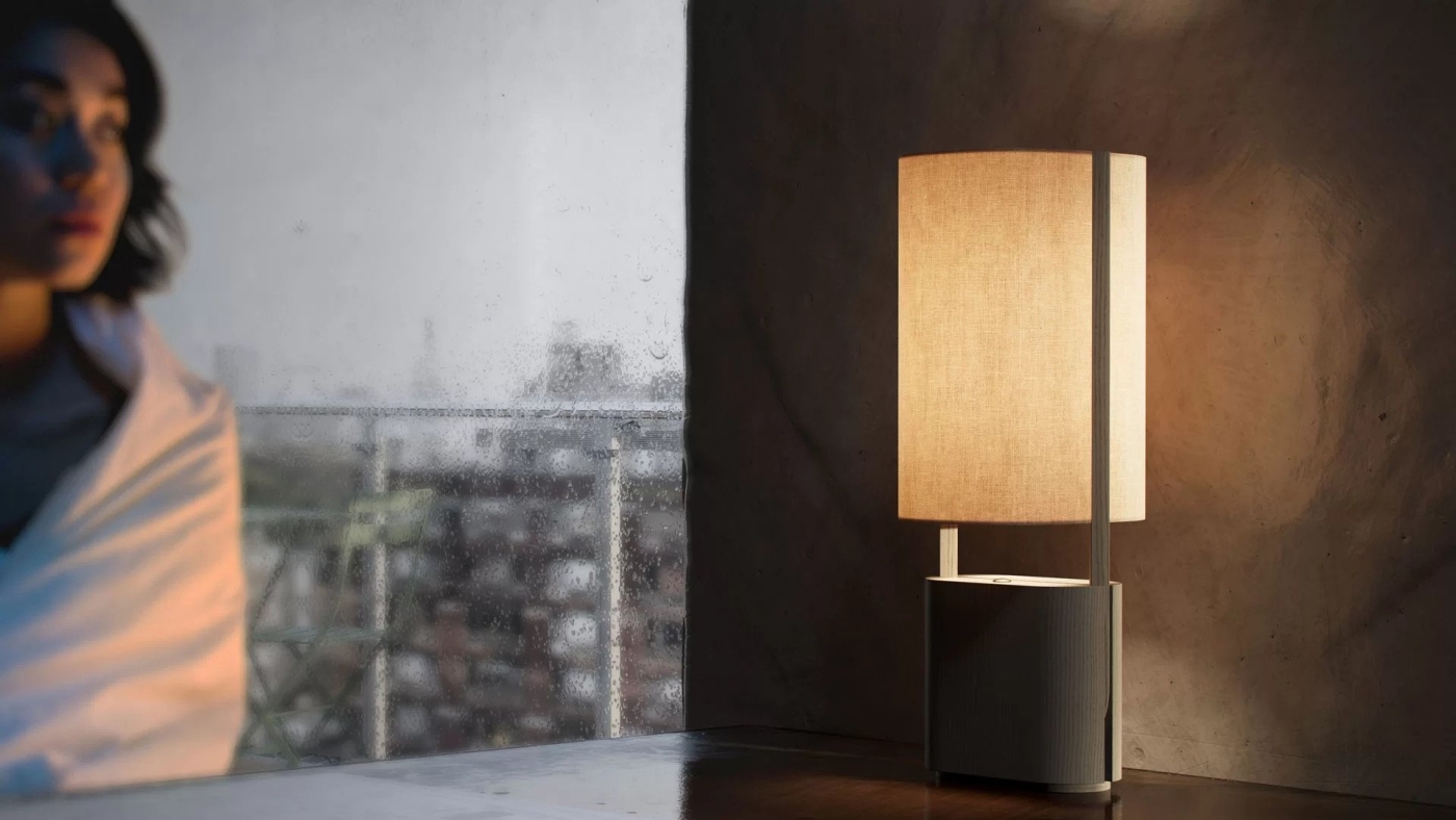 3D Product Photo for a Lamp in a Rainy Scene