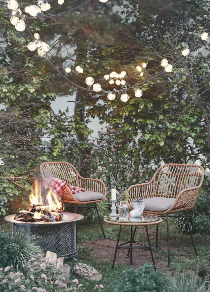3D Furniture Rendering of Outdoor Scene with Rattan Chairs