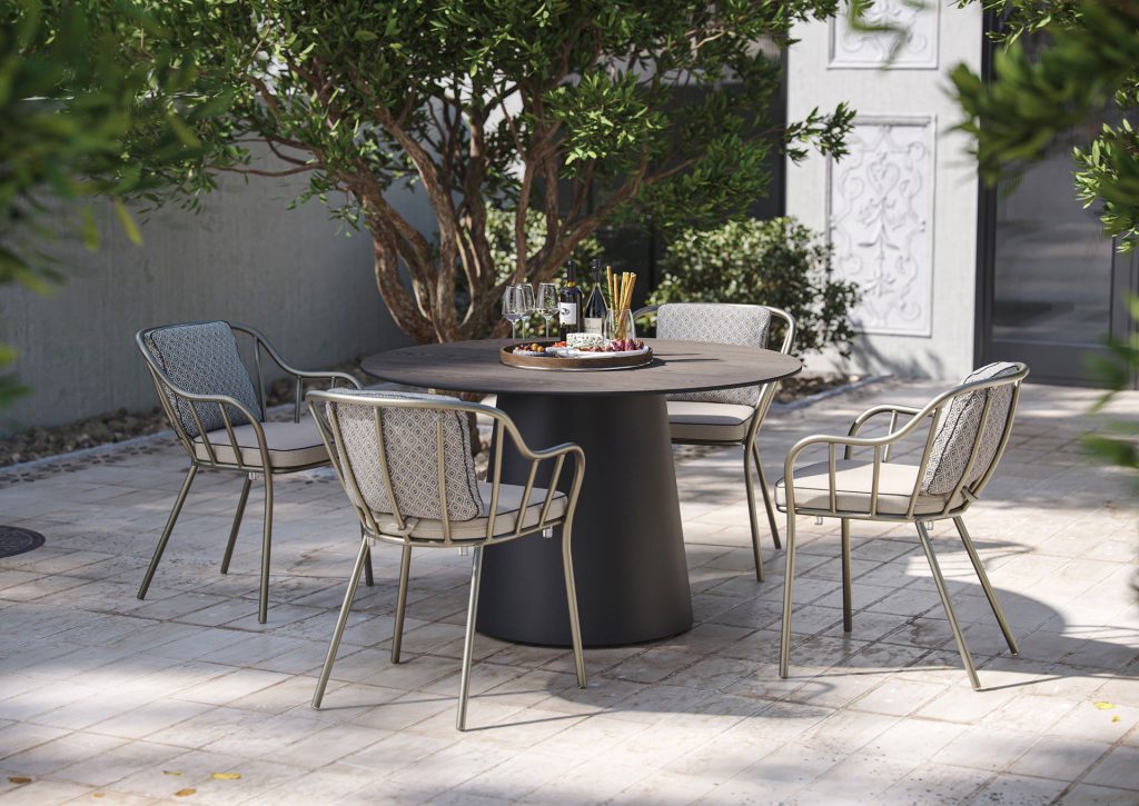 3D Furniture Rendering of Outdoor Dining Set