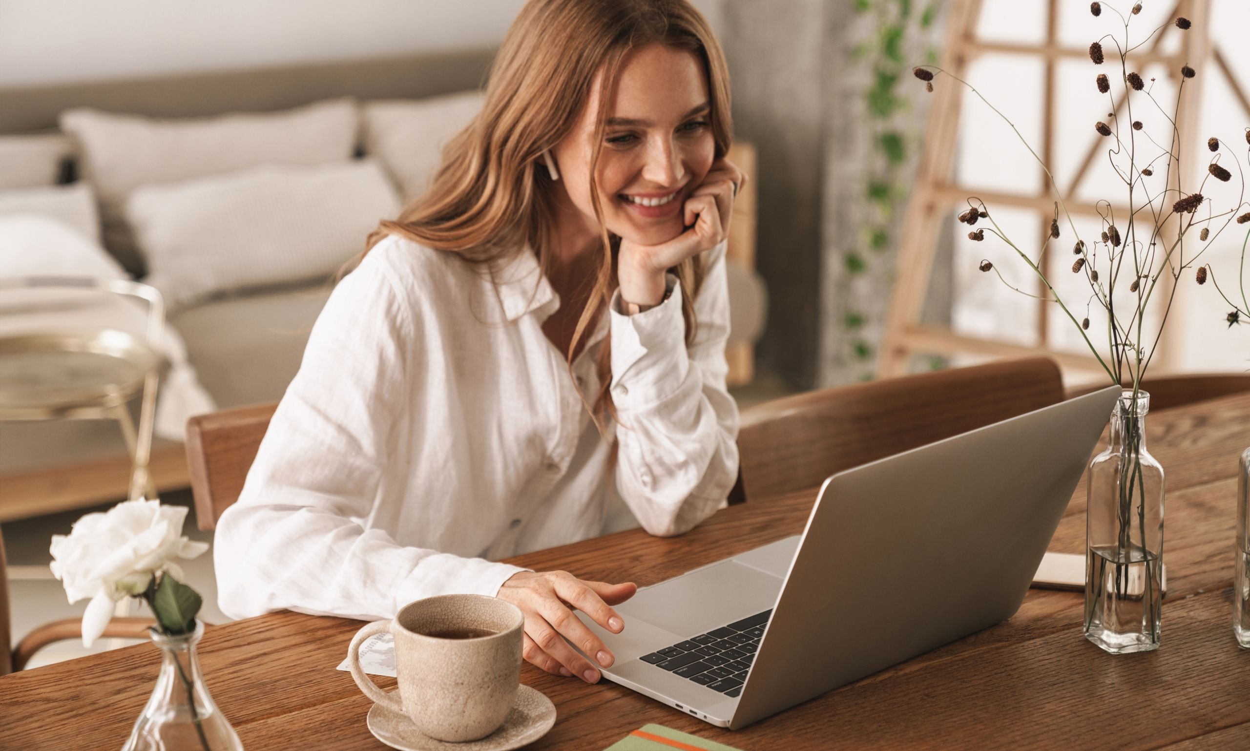 A PPC Specialist Optimizing Campaign