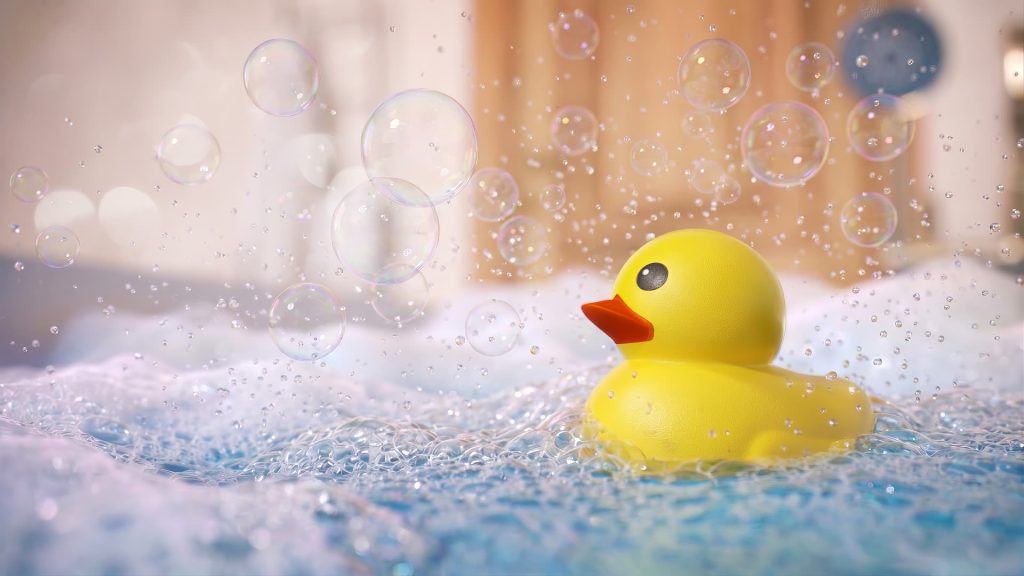 Rubber, vinyl & inflatable splash toys