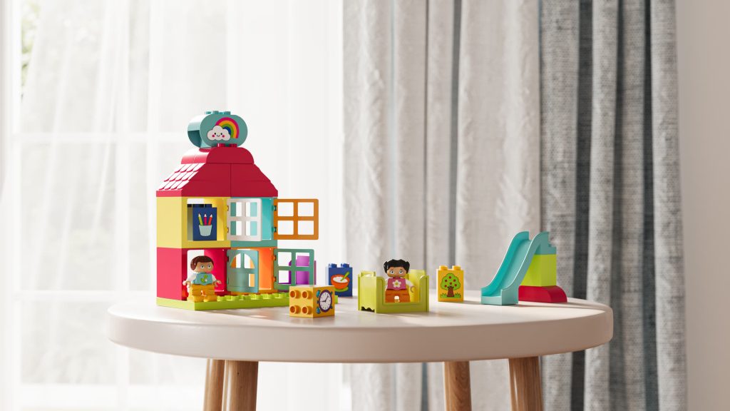 Buildable scenes & figure-driven sets
